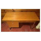 Founders Light Single Pedestal Desk Tubular Chrome Legs / Jack Cartwright For Founders Mid-Century Wood & Chrome Desk