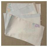 Vintage Tablecloth and Napkins by Darling