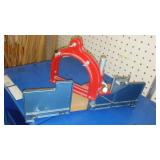 Hempe Miter and Grip Pry Bar Set.