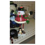 Winder Décor, Santas Letter box, sleds and more.