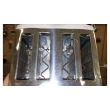 Toastmaster 4 slice toaster.