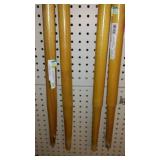 Shovel handle replacements (4).