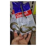 Wire/rope Clamps, Small Pulleys (4), Open end Links.