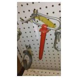 Hitch Pins (5) Coupler Lock Pins (2).