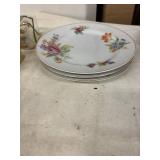 Mixed Collectible Set: Princess Diana Plate, Floral Plates, Egg Plate, and More
