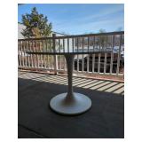 White Round Tulip Pedestal Table Modern Design