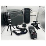 Like New Nikon Autofocus Speedlight SB-80DX w/ Accessories & Carrying Case
