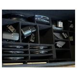 Very Nice Nikon R1 Wireless Close-Up Speedlight System with Nikon SS-MS1 Case