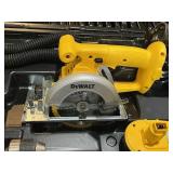 Nice DeWalt Cordless Combination Tool Kit (DW938), (DW933), (DW936), (DW919), (DW997), Batteries and Carry Case