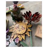 Yard & Garden Ornaments Lot