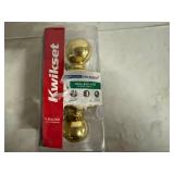 Kwikset Hall and Closet Doorknob Kit