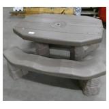 Kids plastic picnic table in good condition