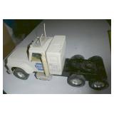 NYLINT - NAPA semi truck and trailer with roll up door