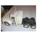 NYLINT - NAPA semi truck and trailer with roll up door