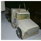 NYLINT - NAPA semi truck and trailer with roll up door