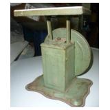 Vintage/Antique Pelouse 30 lb weigh scale with ceramic top - works