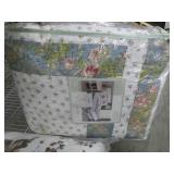 King size flowered print comforter