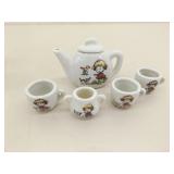 Lot of Vintage Doll House Furniture