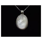 .925 Sterling Silver Mother of Pearl Cabochon Pendant Necklace