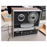 Vintage Concord MK-IV Reel to Reel Tape Recorder