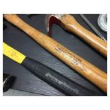 Level - Saws - Hammers - Tools