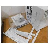 GE 6,000 BTU 115-Volt Window Air Conditioner for 250 sq. ft. Rooms in White with Remote