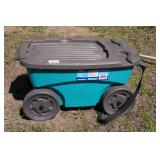 Suncast 8.5 Gallon Garden Scooter