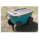 Suncast 8.5 Gallon Garden Scooter