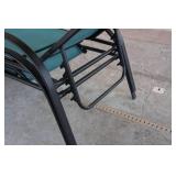 *2* Patio Lounge Chairs
