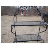 INDOOR/OUTDOOR ROD IRON ITEM LOT