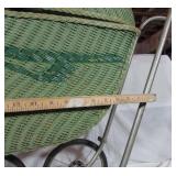 VINTAGE/ANTIQUE STROLLER