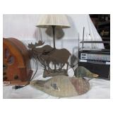OLD RADIOS/HOME DECOR