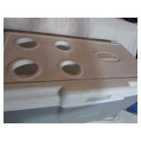 BEVERAGE/FOOD COOLERS