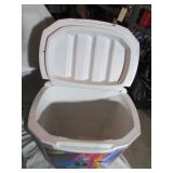 BEVERAGE/FOOD COOLERS