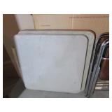 CARD TABLE/CHAIRS