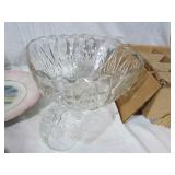 VINTAGE GLASSWARE LOT