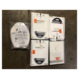 Lot of Toilet Seats  Customer Returns See Pictures