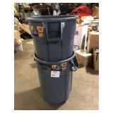 Lot of Rubbermaid Commercial Products BRUTE 44 Gal. Grey Vented Plastic Outdoor Trash Can No Top Included   Customer Returns See Pictures