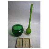 Set of 2 Green Vases and Ceramic Tray with Leaf Design