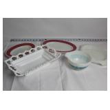 Collection of 5 Decorative Milk Glass and Pyrex Dishes