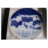 Set of 2 1978 Julen Collector Plates in Original Box