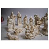Vintage Porcelain Nativity Scene Set with 14 Pieces