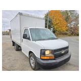 2017 Chevy Express 3500 Box Truck w/ Lift Gate