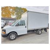 2017 Chevy Express 3500 Box Truck w/ Lift Gate