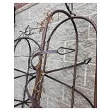 Iron Garden Obelisk Trelis Set