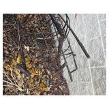 Iron Garden Obelisk Trelis Set