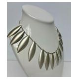 Elegant Sterling Silver Necklace w/Leaf Design