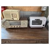 Vintage Radios and Vintage Oven