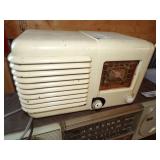 Vintage Radios and Vintage Oven