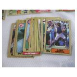 Assorted 1987 Topps Baseball Cards...